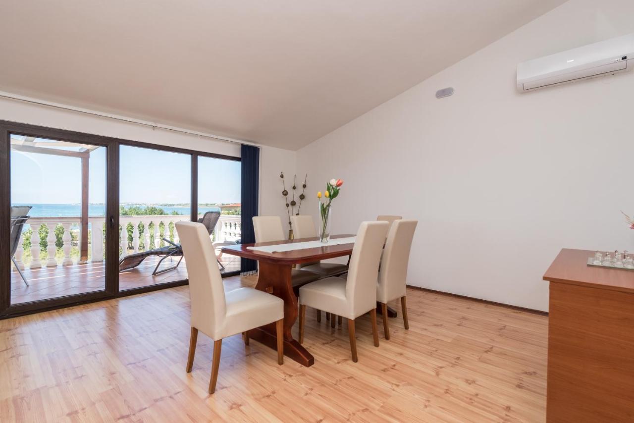 Apartment Astoria ザトン エクステリア 写真