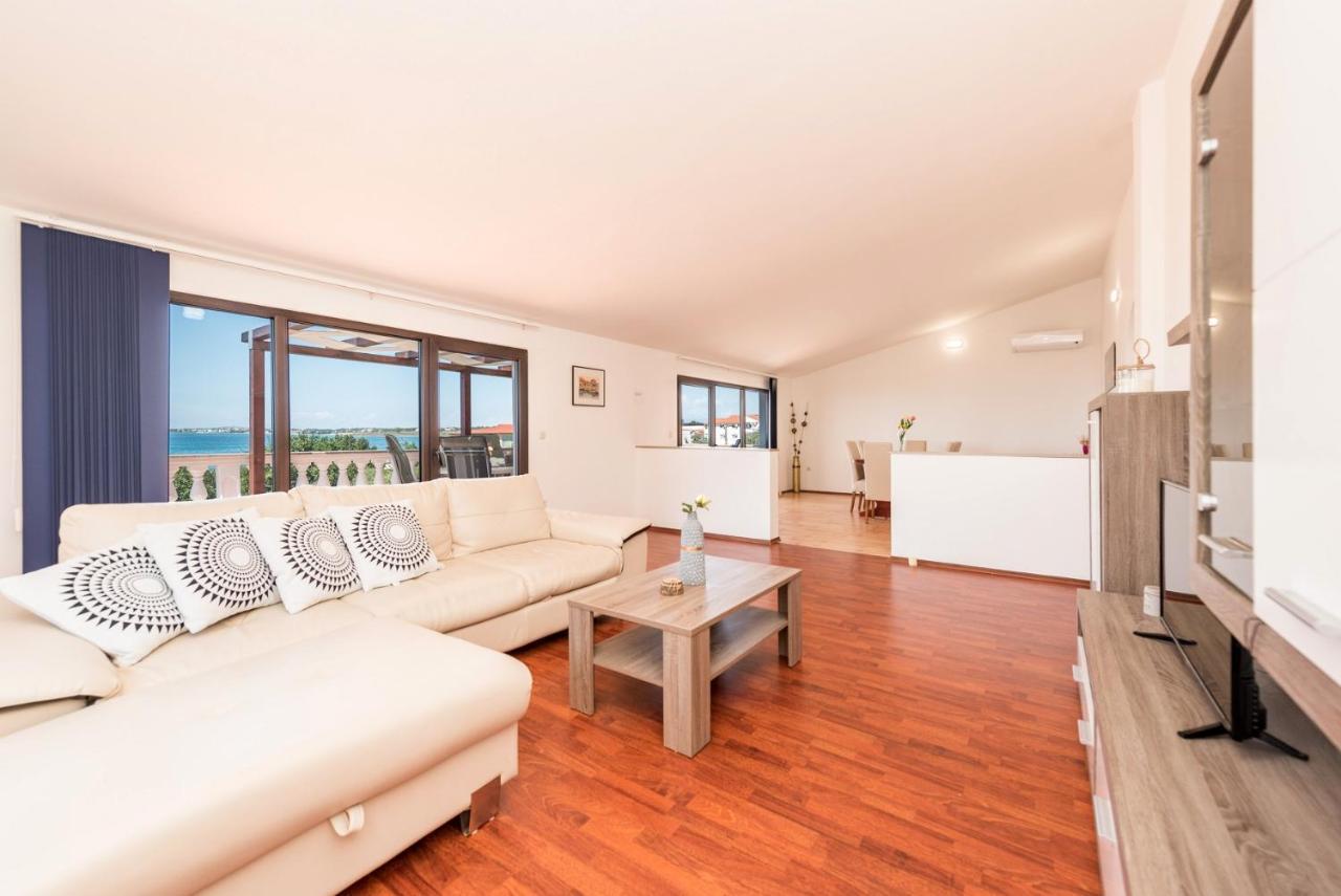 Apartment Astoria ザトン エクステリア 写真